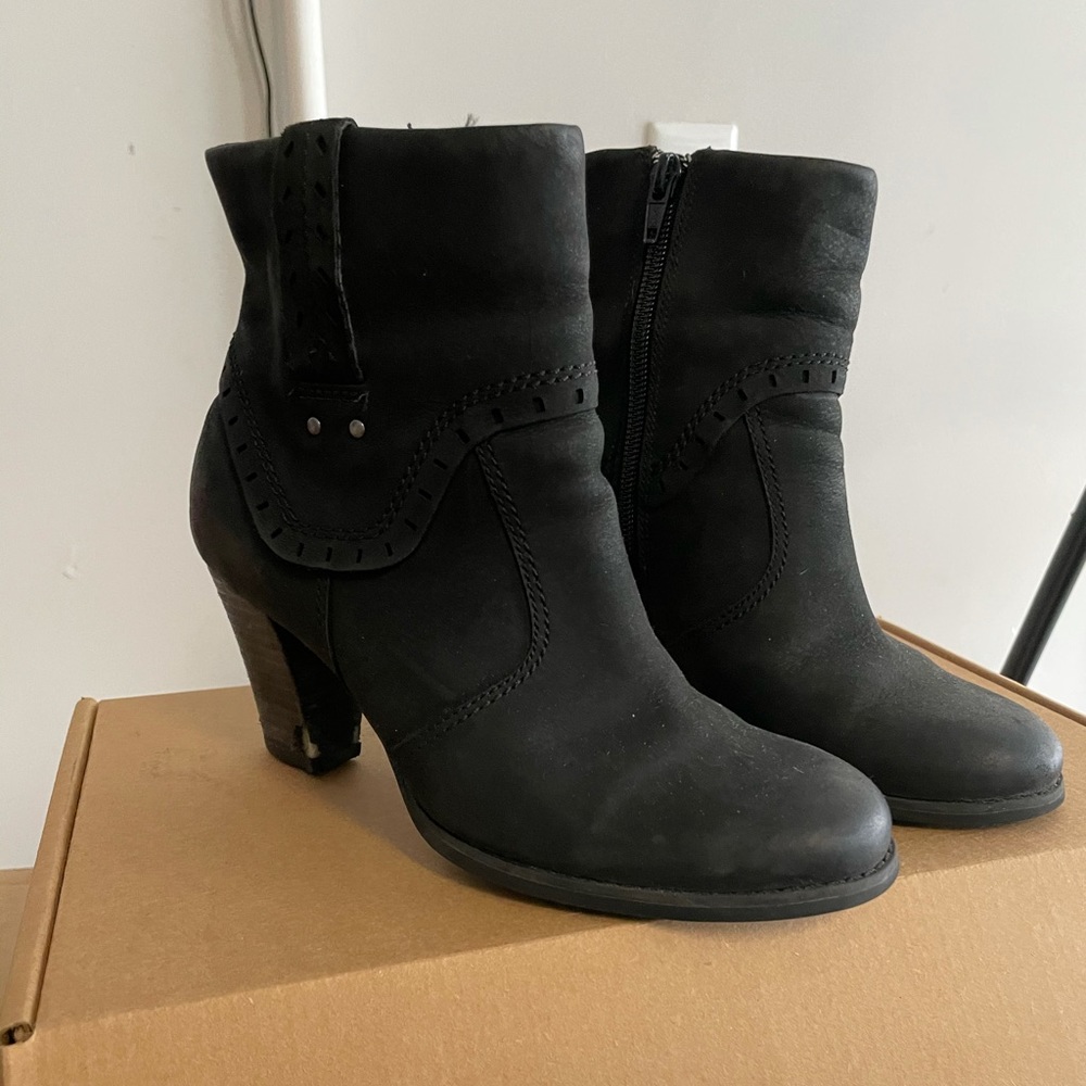 Clarks high heel boots